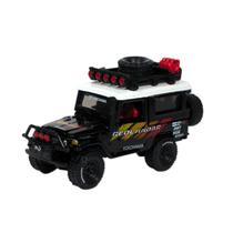 Miniatura johnny lightning 50 anos yokohama 1980 toyota land cruiser edicao especial jlcp7218