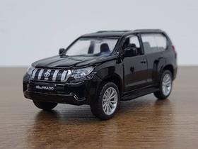 Miniatura Land Cruiser Toyota Prado Real 1:43 Metal e Fricção Preta