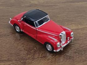 Miniatura Mercedes Benz 300 S 1955 Welly 1/36 Metal e Fricção Vermelha Miniatura Mercedes Benz 300 S 1955 Welly 1/36 Metal e Fricção Vermelha