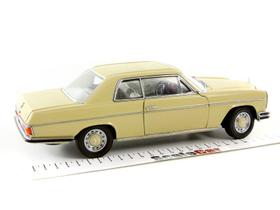 Miniatura Mercedez Benz Strike 8 Coupe 1/18 Sun Star Metal