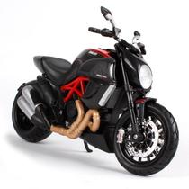 Miniatura Moto Ducati Diavel 1/12 Motorcycles Maisto 31101