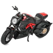 Miniatura Moto Ducati Diavel Carbon 1/18 Preto Maisto 35300