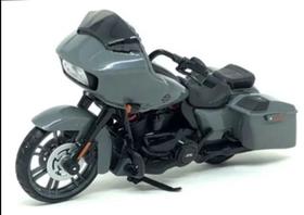 Miniatura moto HD MAISTO na escala 1/18