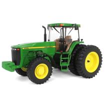 Miniatura Trator John Deere 8300 MFWD com Rodas Duplas 1:16