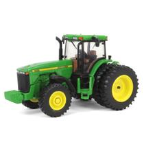 Miniatura Trator John Deere 8400 MFWD Rodado Duplo 1:64 ERTL