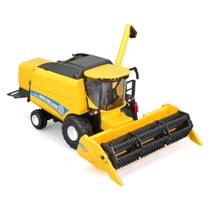 Miniatura Trator New Holland TC5.90 Colheitadeira de Grãos - Farm Land - Bburago - 20cm Miniatura Trator New Holland TC5.90 Colheitadeira de Grãos - Farm Land - Bburago - 20cm