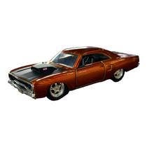 Miniatura Velozes e Furiosos Plymouth Road Runner Doms 1:32
