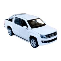 Miniatura Volkswagen Amarok Branca Fricção California Junior Metal 1,43