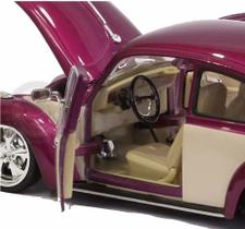 Miniatura Volkswagen Fusca Tunado Roxo Metálico Welly 1/24 Cor:Roxo