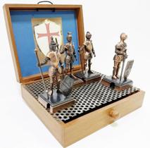 Miniaturas decorativas com 4 Cavaleiros Templários em metal - Captain Ship