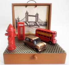 Miniaturas decorativas em metal Londres com Hidrante - Captain Ship