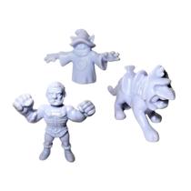 Miniboneco Masters of the Universe M.U.S.C.L.E., pacote com 3 Miniboneco Masters of the Universe M.U.S.C.L.E., pacote com 3