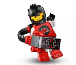 Minifigura LEGO M-Tron Powerlifter (Série 26 - 71046) - Ensacada