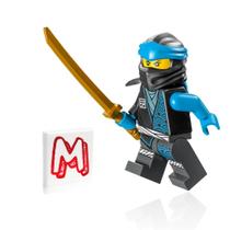 Minifigura LEGO NINJAGO NYA Core com espada samurai dourada 71785