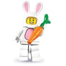 Minifigura LEGO Série 7 - Bunny Suit Guy com Base de Exibição