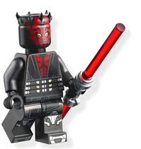 Minifigura LEGO Star Wars Darth Maul com sabre de luz de dupla face
