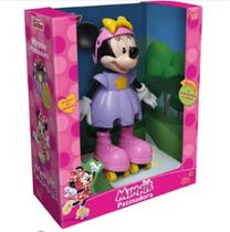 Minnie patinadora