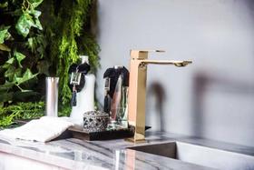 Misturador Monocomando para Banheiro Bica Alta Slimt Lexxa