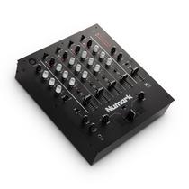 Mixer de DJ Numark M6 USB de 4 canais com interface de áudio prateado/preto