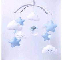 mobile giratório musical nuvem lua azul claro