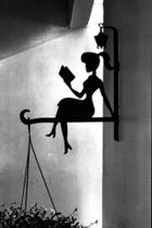 Moça com livro Moça com livro