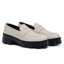 Mocassim Casual Yoyo Store com Sola Borracha Tratorada e Detalhe em Tira