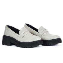 Mocassim Feminino em couro sapato oxford tratorado estilo blogueira original