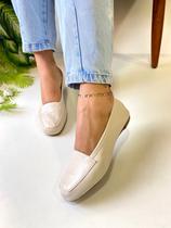 Mocassim Feminino OFF Couro Legítimo Sapatilha Bico Quadrado Marca Nilza Camargos