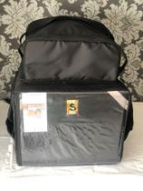 Mochila Bag Térmica Bolsão c/ Isopor Revestimento Metalizado para Pizza (35cm) c/ Bolso Térmico. Mochila Bag Térmica Bolsão c/ Isopor Revestimento Metalizado para Pizza (35cm) c/ Bolso Térmico.