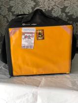 Mochila Bag Térmica Bolsão Isopor com Revestimento Metalizado P/Pizza de 35cm.