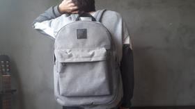 Mochila Bruna Cinza