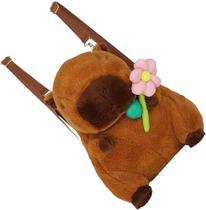 Mochila Capivara Pequena de Pelúcia com Flor - Infantil e Adolescente
