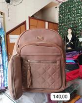 mochila com modelos e preços variados