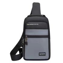 Mochila de Ombro Transversal Compacta Unilateral USB Trava de Código Resistente água Cor:RC3-Cinza Mochila de Ombro Transversal Compacta Unilateral USB Trava de Código Resistente água Cor:RC3-Cinza