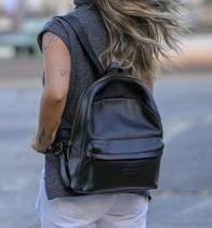 Mochila em couro joy Mochila em couro joy