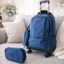 Mochila Escolar de Rodinhas 360º c/ Estojo Box Menino Hay Up 18L Cor:Azul Mochila Escolar de Rodinhas 360º c/ Estojo Box Menino Hay Up 18L Cor:Azul