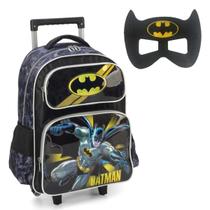 Mochila Escolar de Rodinhas Batman Luxcel Infantil + Máscara