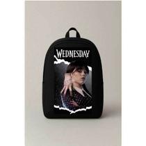 Mochila Escolar Estampada Wandinha Bolsa Ideal Para Passeios e Viagens Bolsa Jovem Familia Adams Mochila Escolar Estampada Wandinha Bolsa Ideal Para Passeios e Viagens Bolsa Jovem Familia Adams