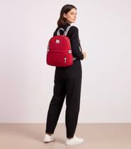 Mochila Feminina Betty Boop Matelassê em Poliéster Soft com Chaveiro, Bolso Frontal, Alças Ajustáveis, zíper Ideal para passeios Leve, Confortável