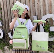 Mochila Feminina Escolar Juvenil Grande Passeio- Kit com 4 Pçs Mochila Feminina Escolar Juvenil Grande Passeio- Kit com 4 Pçs
