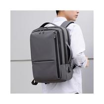 Mochila Impermeável para Laptop 15,6" com Porta USB