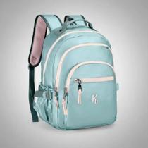 Mochila Kika Feminina Metalizada Moderna Escolar C/ Chaveiro Cor Verde Mochila Kika Feminina Metalizada Moderna Escolar C/ Chaveiro Cor Verde