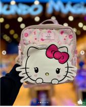 Mochila Lancheira Hello Kitty Conjunto Escolar Feminino com Estampa Oficial Mochila Lancheira Hello Kitty Conjunto Escolar Feminino com Estampa Oficial