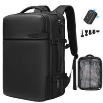 Mochila MEGABACK Airback 70L com sistema de compressão a vácuo