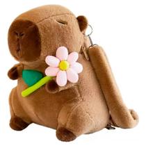 Mochila Pelúcia Capivara Filó com Flor 35cm DRM1033 - Dorémi