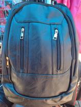 Mochila preta em PU Mochila preta em PU