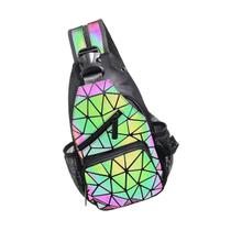 Mochila PYFK geométrica luminosa holográfica com mudança de cor