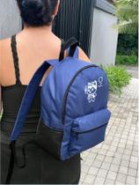 Mochila Small CACHORRO NA PRAIA Bolsa Escolar Trabalho Viagem Mala Faculdade Fut masculina feminina . Mochila Small CACHORRO NA PRAIA Bolsa Escolar Trabalho Viagem Mala Faculdade Fut masculina feminina .