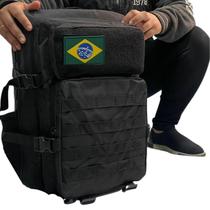 Mochila Tática 50 Litros Bolso Lateral Impermeável com bandeira