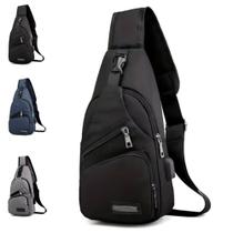 Mochila Transversal Unissex com Porta USB, Bolsos Múltiplos, Impermeável (Preta) Mochila Transversal Unissex com Porta USB, Bolsos Múltiplos, Impermeável (Preta)